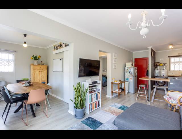 1 BEDROOM APARTMENT FOR SALE IN KENILWORTH